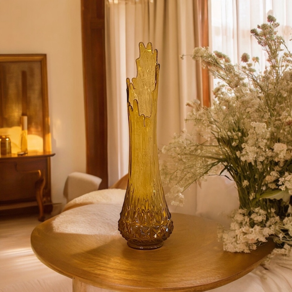 25.25”! Vintage MCM L.E. Smith swung glass vase 25.25” H x 7” W x  21.5” dia bas - Picture 4 of 10